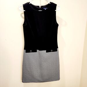 Tommy Hilfiger Black and White Sleevesless dress size 4